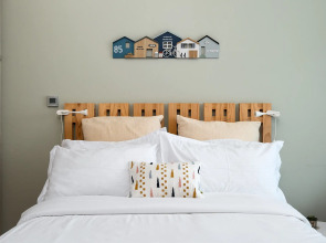 Апартаменты Welcome Home in Studio One Tower Студия