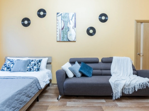 Апартаменты Comfort Home на 10 гостей на Карла Маркса 39