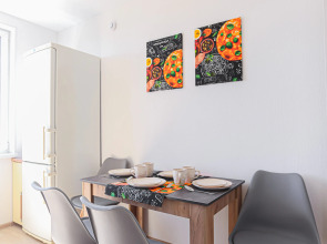 Апартаменты У нaс лучше, чeм дoма Sanset Героев Донбаса 10 кв 274