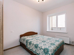 Апартаменты Уютная квартира не далеко от метро на Виктора уса