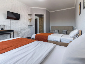 Квартира на ул. Бурнаковская 107