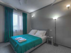 Mon Ami Hotel