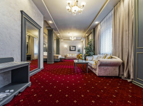 Отель Imperial Palace