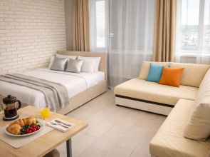 ColorApartments - Svetlyj prostor Apartment