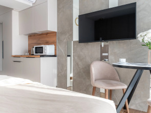 Апартаменты Red Apartments Миррор Эридан