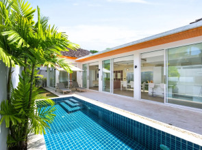 Maya 2BR Private Pool Nai Harn Beach Villa