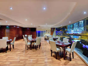 Отель Pearl Marina