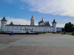 Uyutnaya S Vidom Na Irtysh V Samom Serdtse Istoricheskogo Tsentra Flat