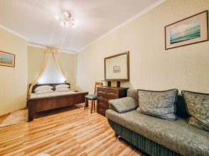 Вилла Гренч