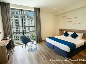 Отель Grand Kingsgate Waterfront By Millennium