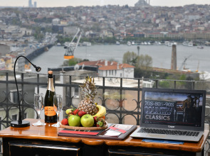 Отель Ansen Suites