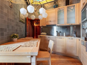 Апартаменты  Роскошные с Балконом и Видом на Кремль