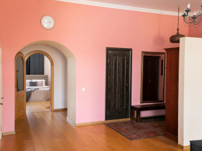 Апартаменты четырёхкомнатные в центре города