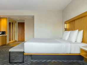 Отель Courtyard by Marriott Tbilisi