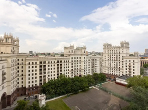 Апартаменты Улучшенные с Двумя Спальнями и Балконом