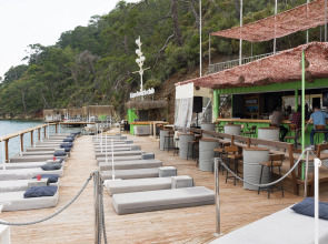 Отель Vira Apart