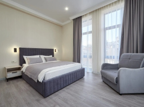 Green Park 127/2 Apartments