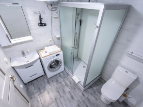 Апартаменты Эксклюзивные с ванной на балконе и видом на Marriott в ЖК Центральный