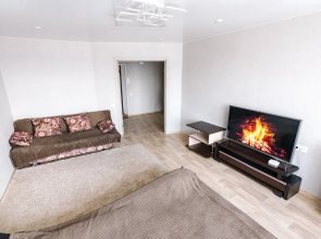 Квартира Тополиная 82