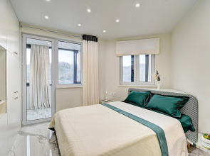 Апартаменты Morskaya Simfonya-2 с 2 сан.узлами, проектором на балконе, бассейном на территории Люкс