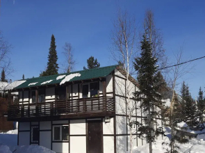 Kailas Sheregesh Chalet