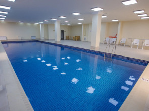 Отель Ani Central Inn