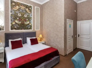 Отель La Casa Old City