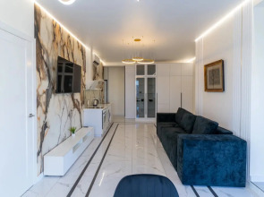 Апартаменты Азимут VIP 1