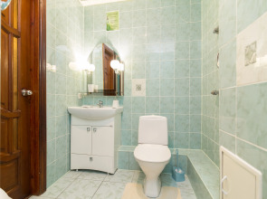 Апартаменты двухкомнатные в центре на ул.Горького 152. Сова-Дом