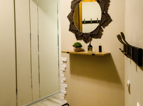 Квартира возле Самолёта