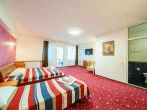 Отель Золотые Пески