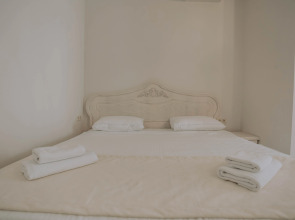 Отель Royal Medis