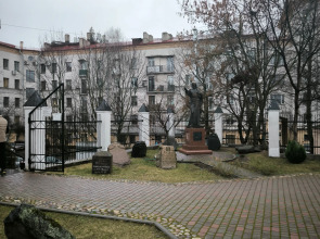 Апартаменты Проспект Независимости 44, Суперцентр, двушка