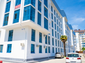 Апартаменты 2 Спальни и Маленькая Гостиная 10 минут от моря