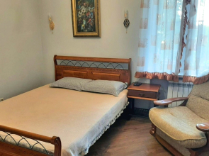 Частный Дом с Беседкой на Проспекте Дзержинского 25