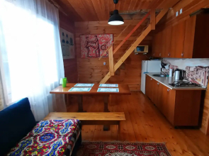 Bobra Zyuratkul Private House