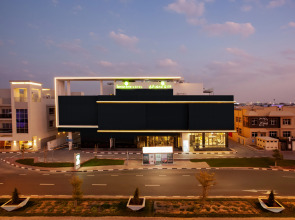 Отель Lemon Tree Hotel Jumeirah Dubai