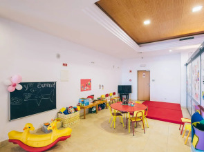 Отель Grand Muthu Forte do Vale