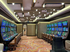 Отель London 1889 & Casino