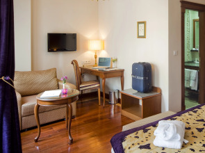 Отель GLK Premier The Home Suites & Spa