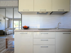 Студия с террасой и видом на горы. Кватро 150