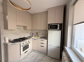 Uyutnaya Zhdet Svoikh Gostey Flat