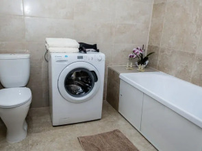 Квартира двухкомнатная с видом на Лавру