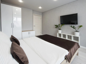 Апартаменты Евродвушка на Преминина у ледового дворца