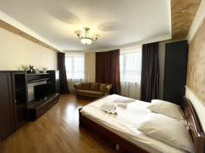 280 Flets-Layn Na Ulitse Krasnoarmeyskaya 100 Apartment