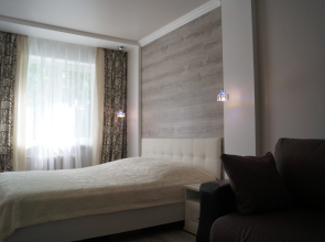 Apartamenty S Gostinnoy I 2 Spalnyami Flat
