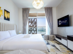 Apartments Elite Lux Holiday Homes - Jewelz Residences Studio in Arjan