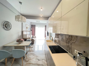 U morya v Tsentral'nom Sochi Flat