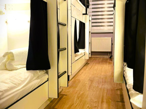 Хостел Moon Sky 24/7