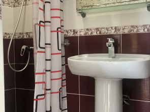 Dom S Delfinami Guest House